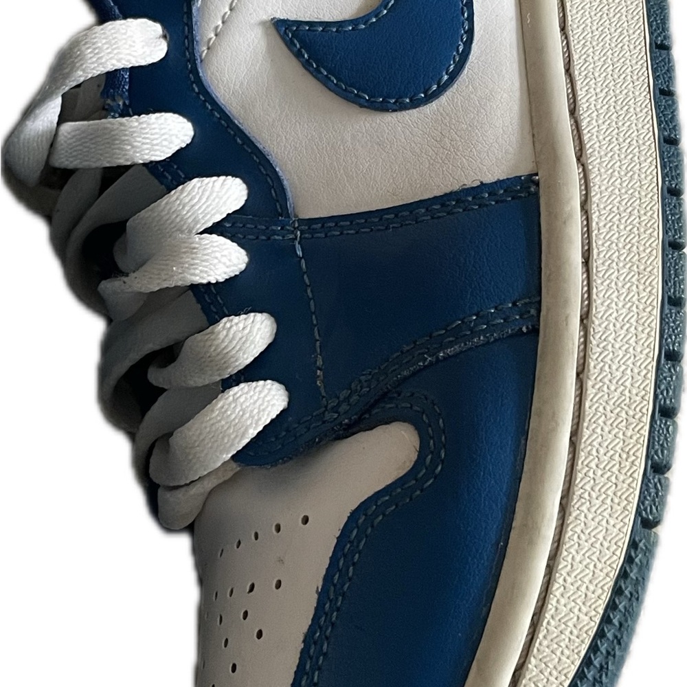 Jordan Air 1 Low Marina Blue and White Sneakers - Picture 7 of 11